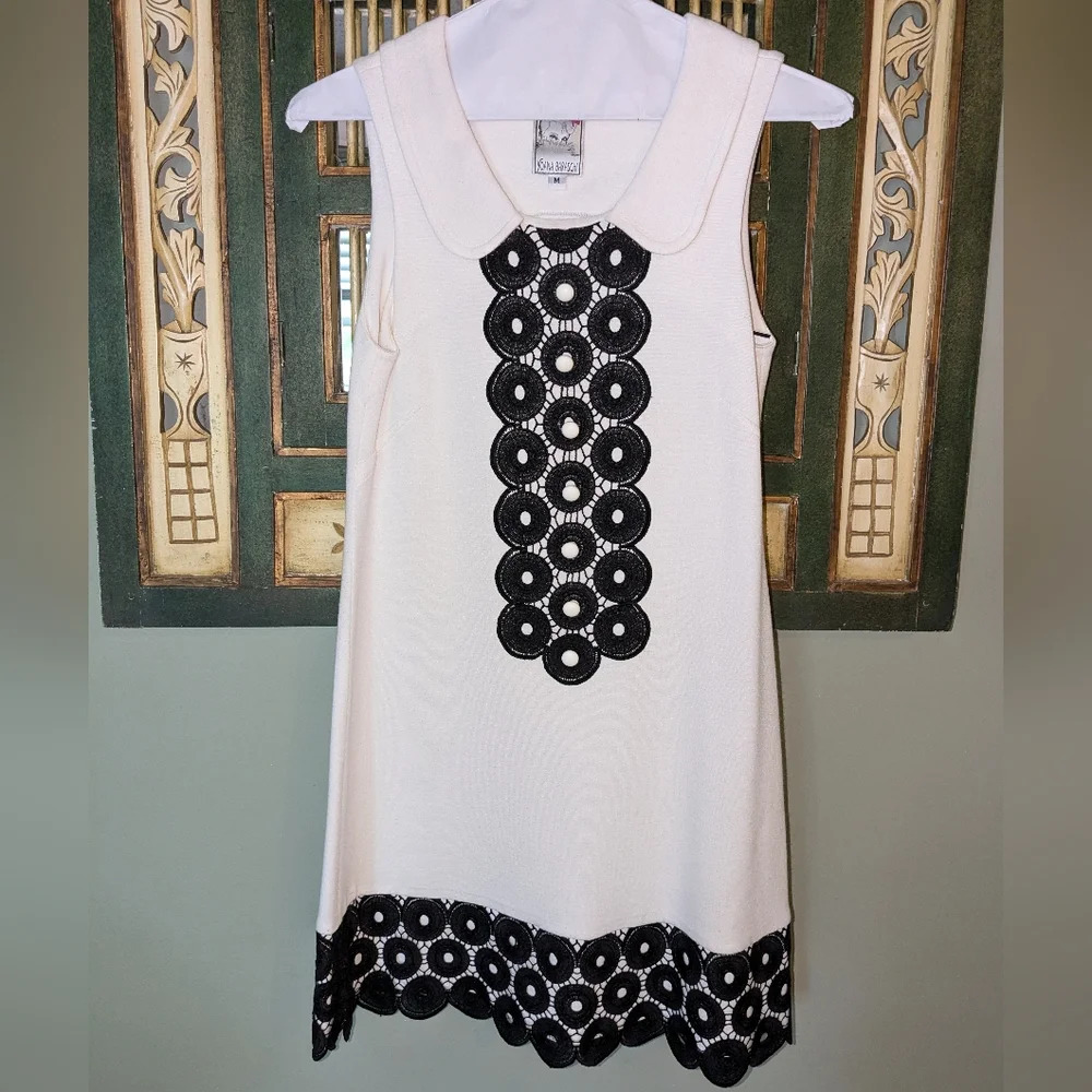 YOANA BARASCHI Ivory w/black crochet lace sleeveless sweater dress size M